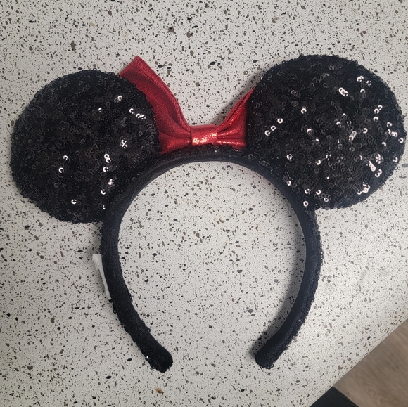 Disney Mickey Mouse Ears - Picture 2 of 2